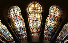 stained glass windows in the qvb sydney australia. full hd wallpaper
